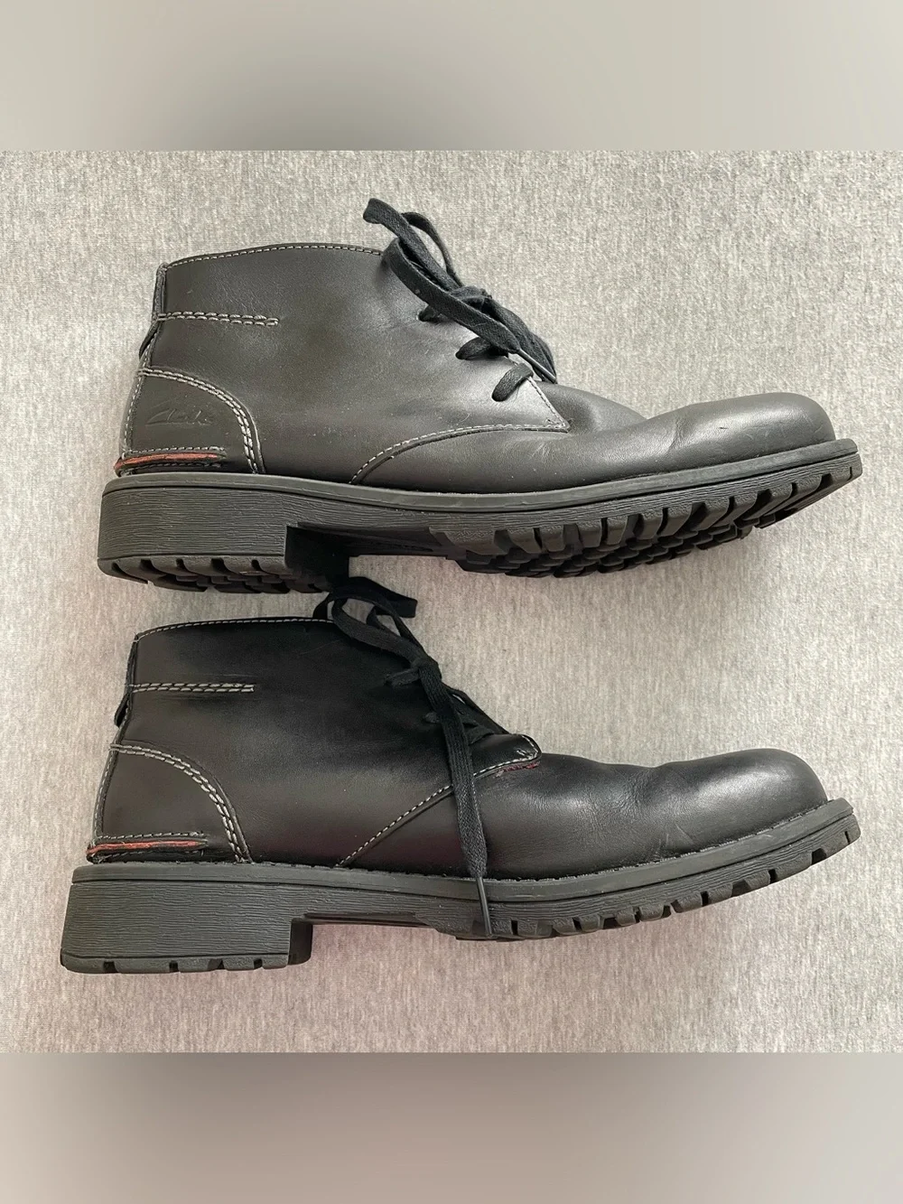 Clarks Men's Size 10M Black Leather Lace Up Chukka Boots